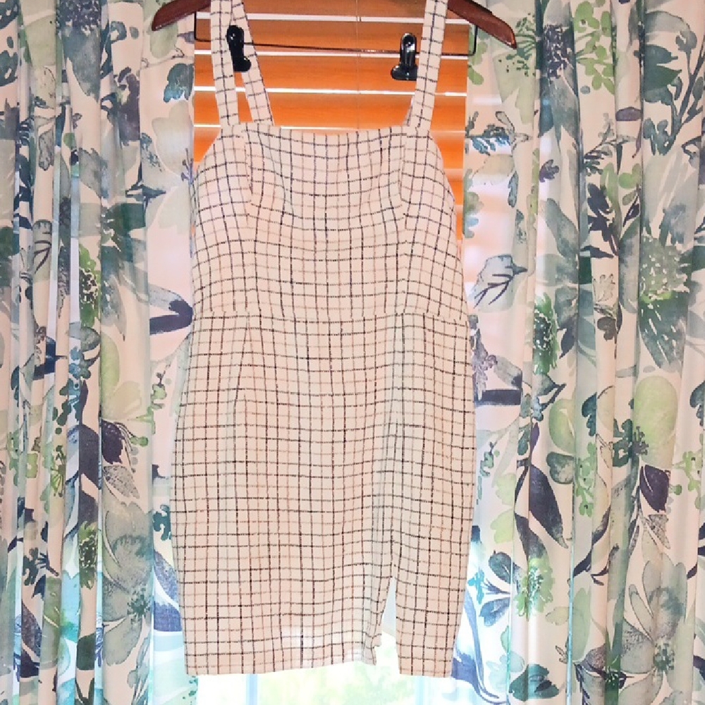 Abercrombie & Fitch Black and White Checkered Mini Dress Size Medium
